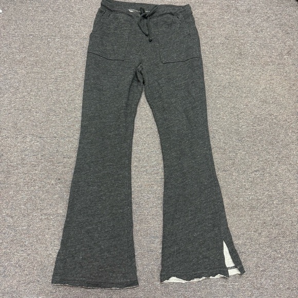 American Eagle Grey Flare Sweatpants Size Medium - Picture 1 of 9
